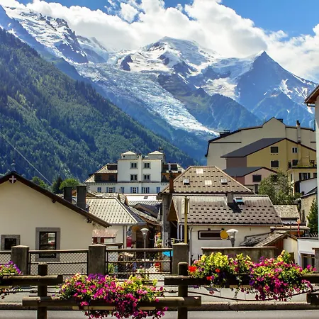 Montana By Interhome * Chamonix